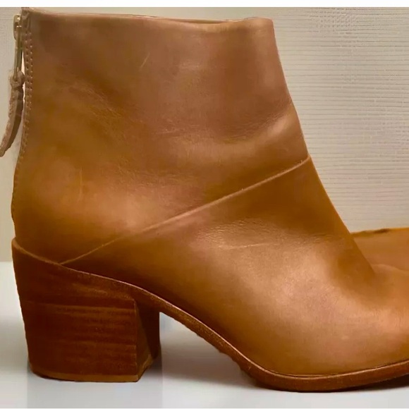 Nisolo Dari Shoes Womens Size 8 Brown Leather Back Zip Heeled Boot Almond Toe - Picture 3 of 5